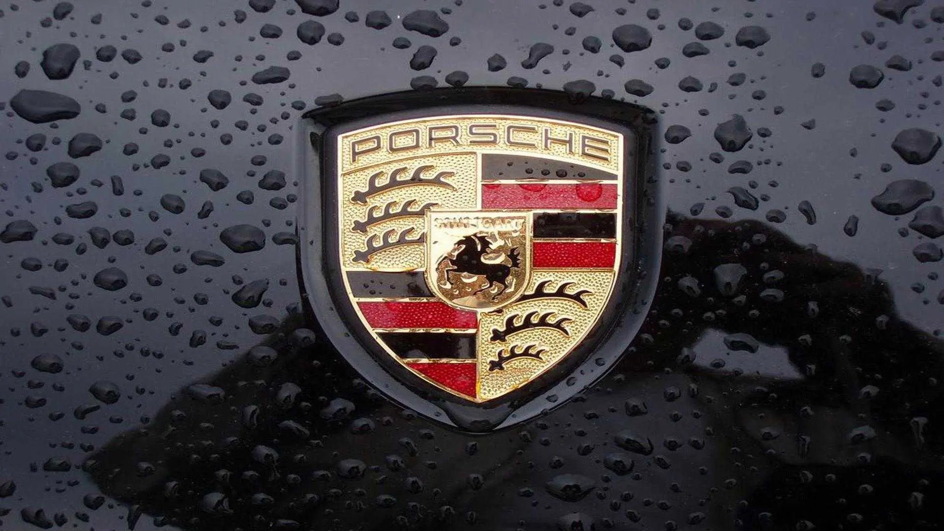PORSCHE
